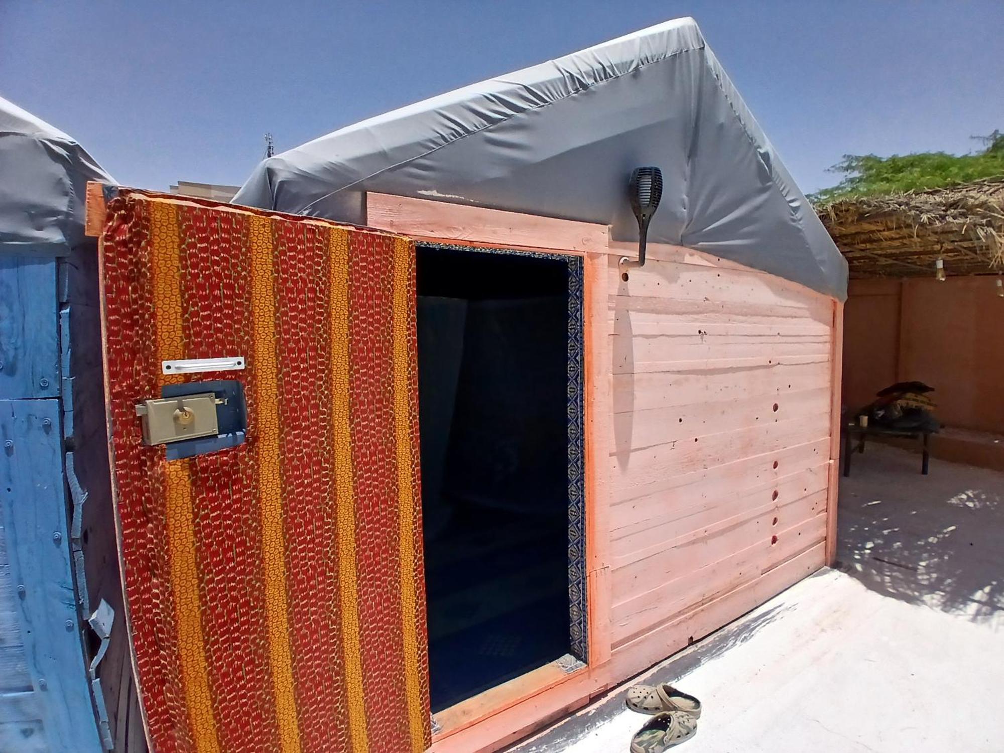 "Par 4 Chemins" - Atypical Stopover Nouakchott Exterior foto